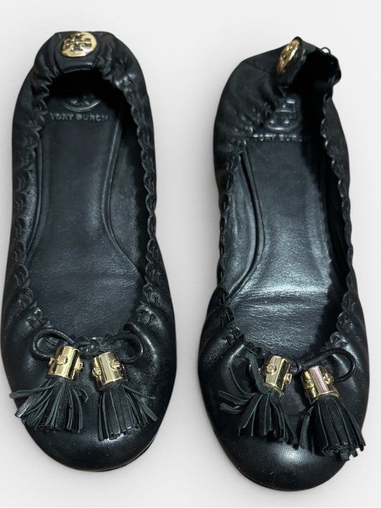 Tory Burch Shoes - Tory Burch Black Leather Tassel Ballet Flats with Gold Logo Sz. 9.5